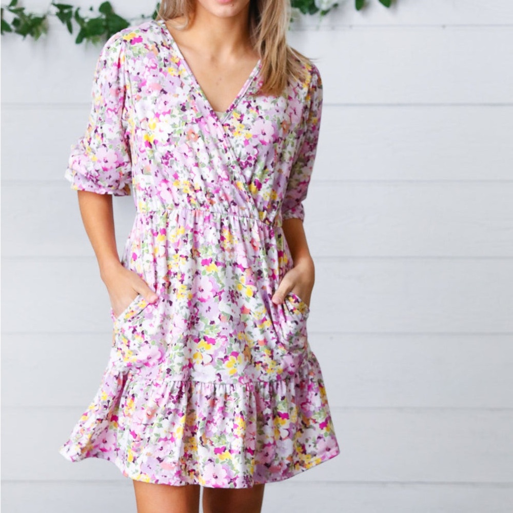 Haptics Midi Dress Lavender Floral Pattern V-Neck with Pockets Womens Small NWOT